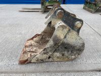 APPROX. 2ft TOOTHLESS DIGGING BUCKET TO SUIT 6-8 TON MACHINE - 4