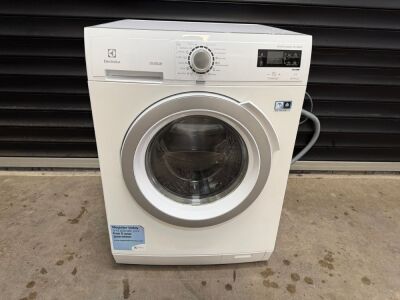 ELECTROLUX 8KG 1400RPM 240V WASHING MACHINE