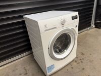 ELECTROLUX 8KG 1400RPM 240V WASHING MACHINE - 3