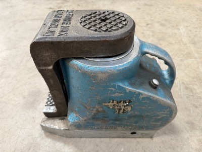 60 TON HYDRAULIC TOE JACK