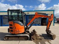 HITACHI ZX26U-5A 2.7 TON MINI DIGGER - 8