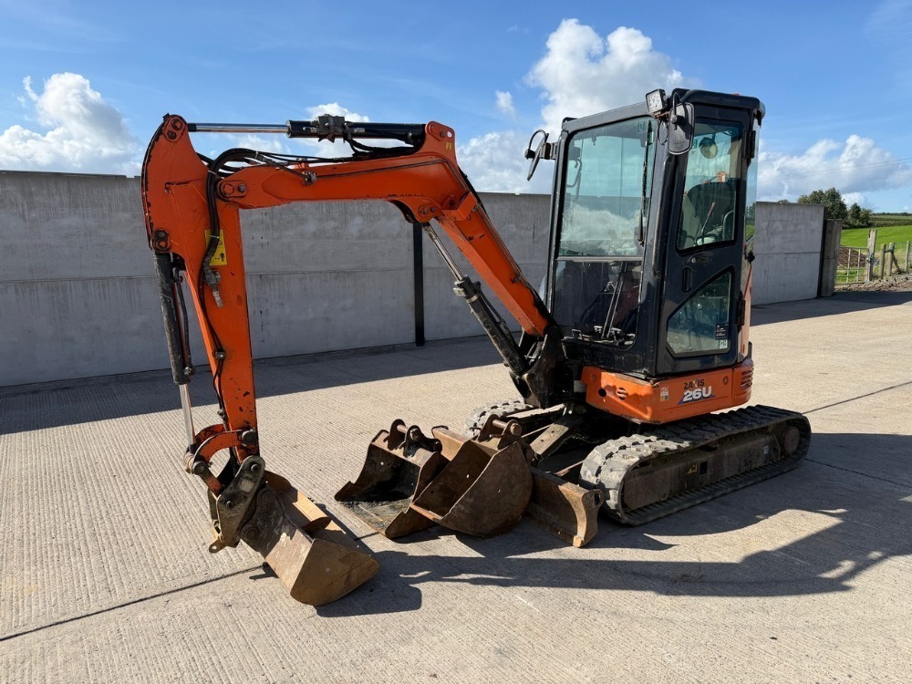 HITACHI ZX26U-6 CR 2.7 TON MINI DIGGER