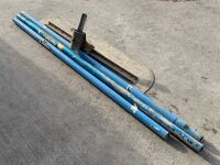 APPROX. 4ft CONCRETE BULL FLOAT & 3No. HANDLES - 6