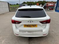 TOYOTA AVENSIS BUSINESS EDITION SPO 1.6D&nbsp; - 13