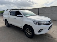 TOYOTA HILUX INVINCIBLE 2.4 D-4D 4WD DOUBLE CAB PICKUP