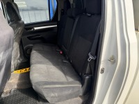 TOYOTA HILUX INVINCIBLE 2.4 D-4D 4WD DOUBLE CAB PICKUP - 14