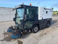 SCHMIDT COMPACT 200 4.5 TON ROAD LEGAL SWEEPER
