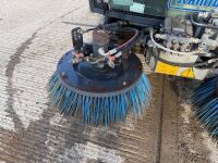 SCHMIDT COMPACT 200 4.5 TON ROAD LEGAL SWEEPER - 11