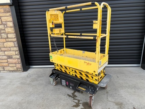 BOSS X3X BATTERY OPERATED PERSONNEL LIFT