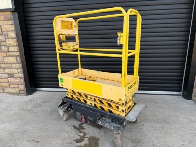 BOSS X3X BATTERY OPERATED PERSONNEL LIFT