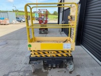 BOSS X3X BATTERY OPERATED PERSONNEL LIFT - 4