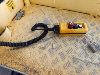 BOSS X3X BATTERY OPERATED PERSONNEL LIFT - 7