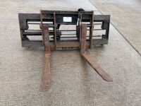 ULRICH HYDRAULIC FORL POSITIONER TO SUIT JCB FORKLIFT - 2