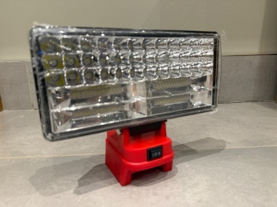 UNUSED CORDLESS LED FLOODLIGHT TO SUIT MILWAUKEE BATTERY
