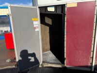 APPROX. 12ft x 6ft IFOR WILLIAMS HB510R TWIN AXLE HORSE BOX TRAILER - 10