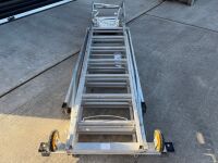 YOUNGMAN FOLDABLE EXTENDING ALUMINIUM MOBILE PODIUM&nbsp; - 2