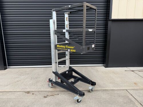 MONKEY TOWER MINI MOBILE PERSONNEL LIFT