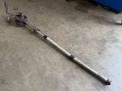 BARRELL PUMP