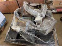 PALLET TO INC. LARGE SELECTION OF ASSORTED LANTERN STYLE WALL LIGHTS