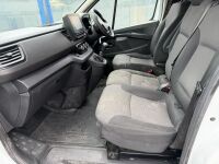 RENAULT TRAFIC SL28 BUSINESS+ SWB BLUE 2.0 DCI 130PS CREW VAN - 9