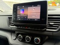RENAULT TRAFIC SL28 BUSINESS+ SWB BLUE 2.0 DCI 130PS CREW VAN - 22