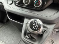 RENAULT TRAFIC SL28 BUSINESS+ SWB BLUE 2.0 DCI 130PS CREW VAN - 23