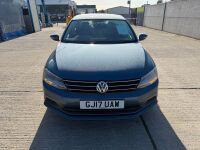 VOLKSWAGEN JETTA SE BLUEMOTION TECH 2.0 TDI 4DR SALOON - 3