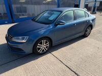 VOLKSWAGEN JETTA SE BLUEMOTION TECH 2.0 TDI 4DR SALOON - 4