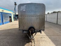 APPROX. 12ft x 6.6ft IFOR WILLIAMS 3500kgs TWIN AXLE LIVESTOCK TRAILER - 2