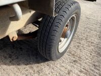 APPROX. 12ft x 6.6ft IFOR WILLIAMS 3500kgs TWIN AXLE LIVESTOCK TRAILER - 6