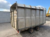 APPROX. 12ft x 6.6ft IFOR WILLIAMS 3500kgs TWIN AXLE LIVESTOCK TRAILER - 11
