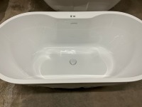 Viktor Benson Quito Freestanding Bath 1550x750mm - 4