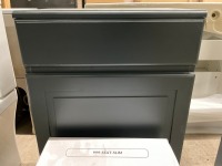 Traditional Anthracite WC Unit With White Toilet Pan & Soft Close Seat - 2