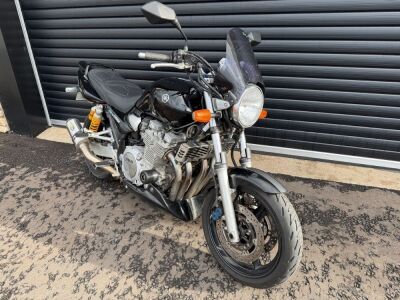 YAMAHA XJR 1300 MOTORBIKE