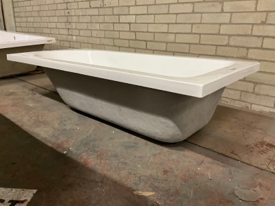 Bath Approx. 1500x700mm