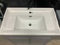 800mm Grey Traditional Floor Ftanding 2 Door Vanity Unit with white 1 Tap hole Basin, with matching 500mm WC Unit & Traditional Back to Wall Toilet. - 8