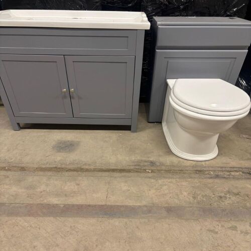 800mm Grey Traditional Floor Ftanding 2 Door Vanity Unit with white 1 Tap hole Basin, with matching 500mm WC Unit & Traditional Back to Wall Toilet.