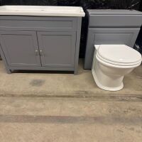 800mm Grey Traditional Floor Ftanding 2 Door Vanity Unit with white 1 Tap hole Basin, with matching 500mm WC Unit & Traditional Back to Wall Toilet.