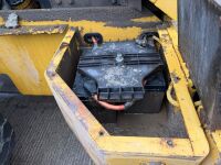 CATERPILLAR 938G ARTICULATED LOADING SHOVEL - 30