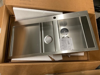 Abode Metrik 1.5 Bowl Stainless Steel Kitchen Sink with LHD 1000x500mm (Brushed Steel)