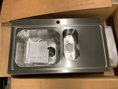 Abode Maxim 1.5 Bowl Stainless Steel Kitchen Sink with RHD 895x510mm (Brushed Steel)
