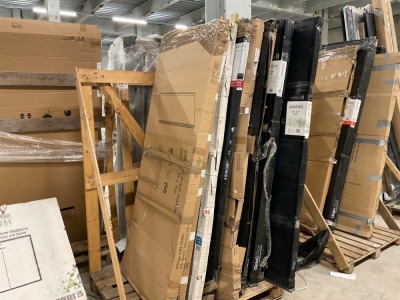Pallet of Assorted Shower Doors