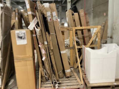 Pallet of Assorted Shower Doors
