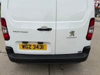 PEUGEOT PARTNER 1000 PROFESSIONAL STANDARD 1.5 BLUE HDI 100PS - 18