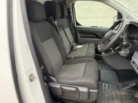 VAUXHALL VIVARO 2900 SPORTIVE L2 H1 1.5D 100PS - 28