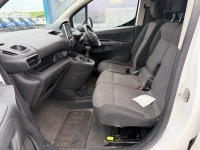 PEUGEOT PARTNER 1000 PROFESSIONAL STANDARD 1.5 BLUE HDI 100PS - 11