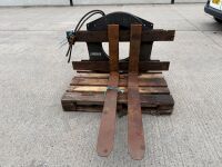 CASCADE CLASS 3 20" HYDRAULIC ROTATOR & FORKS TO SUIT FORKLIFT - 2