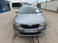 SKODA OCTAVIA ELEGANCE 2.0 TDI 5DR HATCHBACK - 3