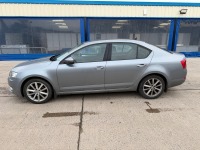 SKODA OCTAVIA ELEGANCE 2.0 TDI 5DR HATCHBACK - 5