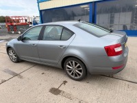SKODA OCTAVIA ELEGANCE 2.0 TDI 5DR HATCHBACK - 11